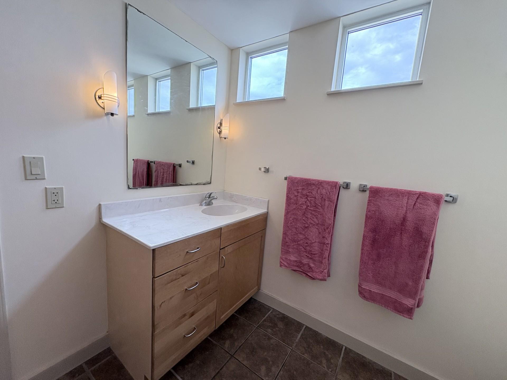 711 W 26th St # 700, Austin, TX 78705