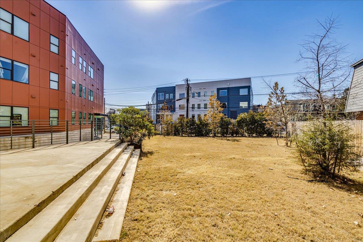 3000 Duval St # 102, Austin, TX 78705