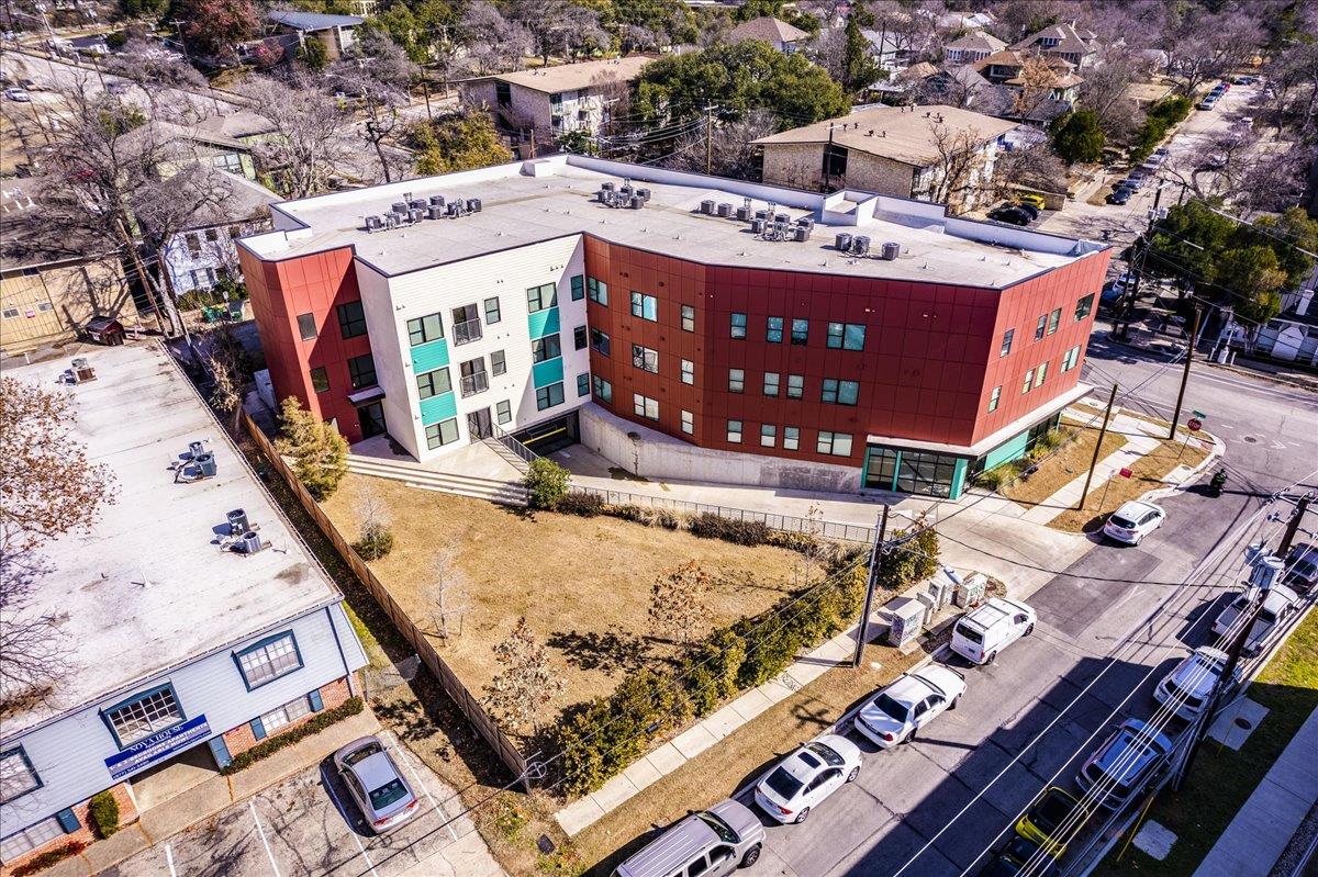 3000 Duval St # 102, Austin, TX 78705