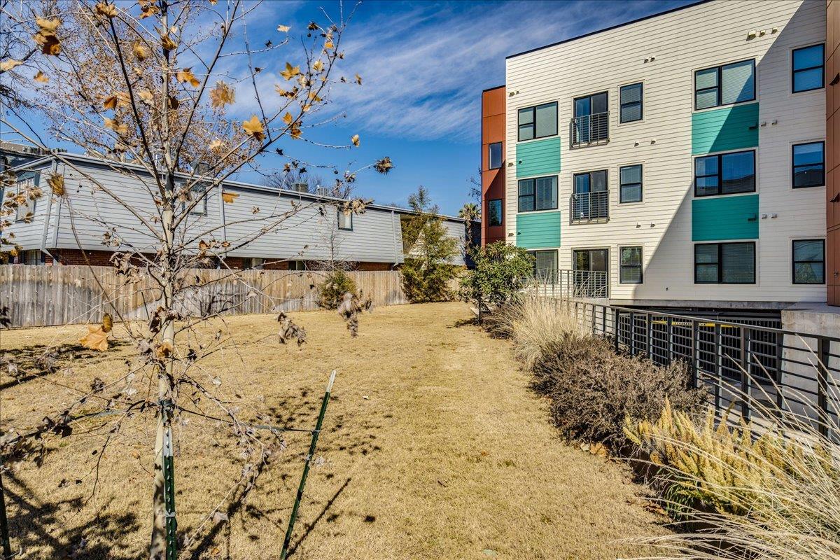 3000 Duval St # 102, Austin, TX 78705