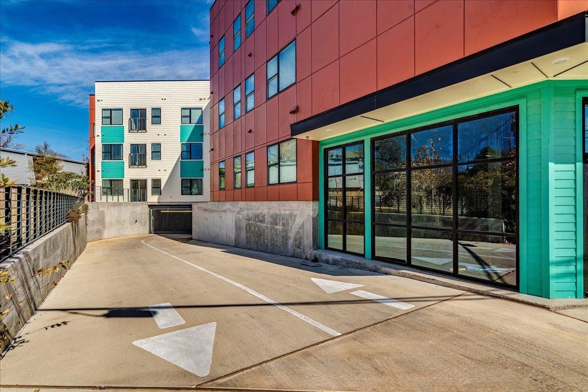 3000 Duval St # 102, Austin, TX 78705