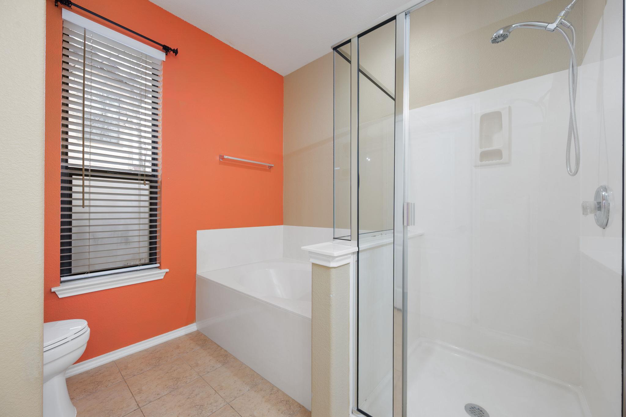 5521 Alomar Cv, Del Valle, TX 78617