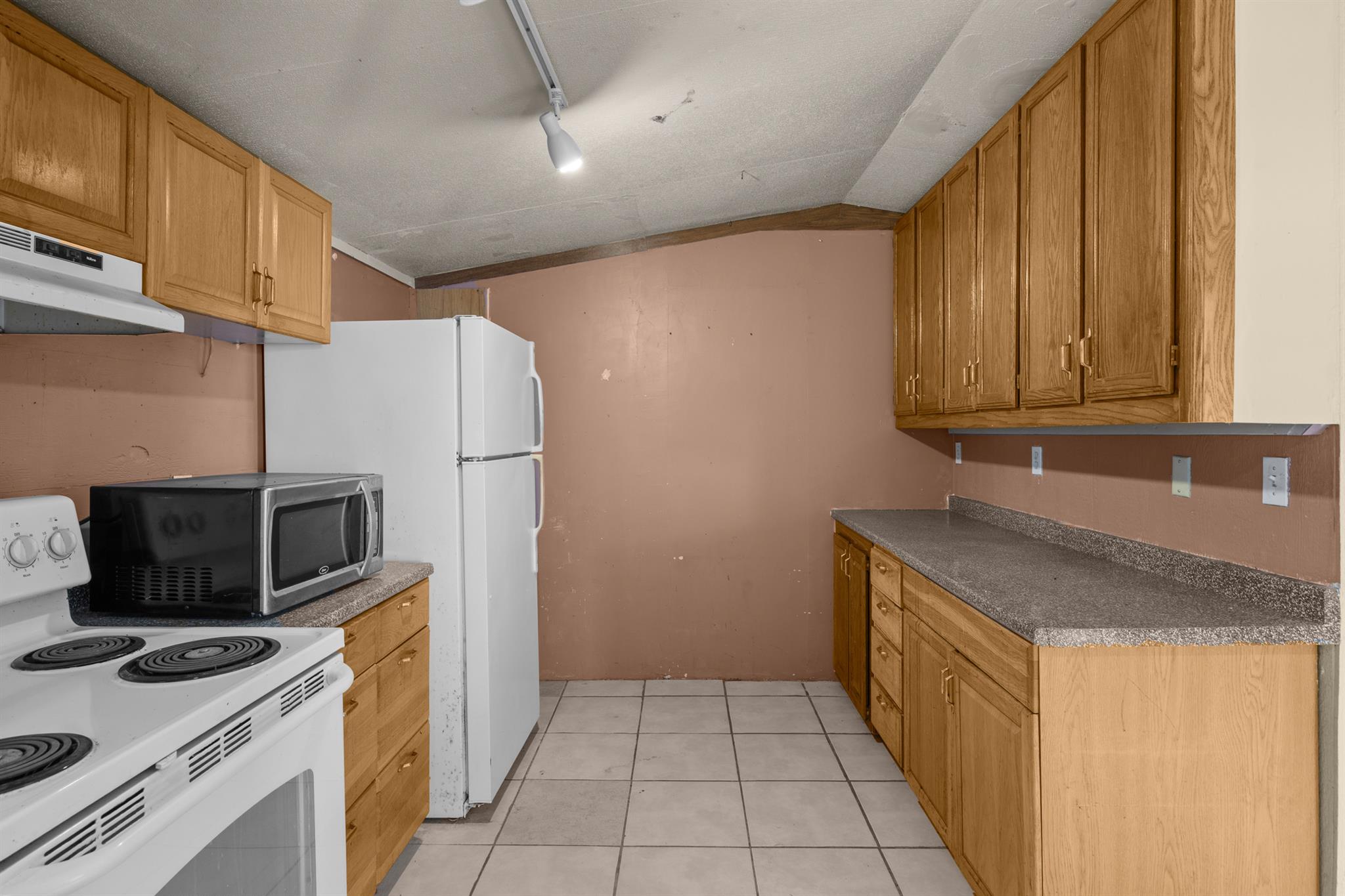 147 Community Center Rd, Rosanky, TX 78953