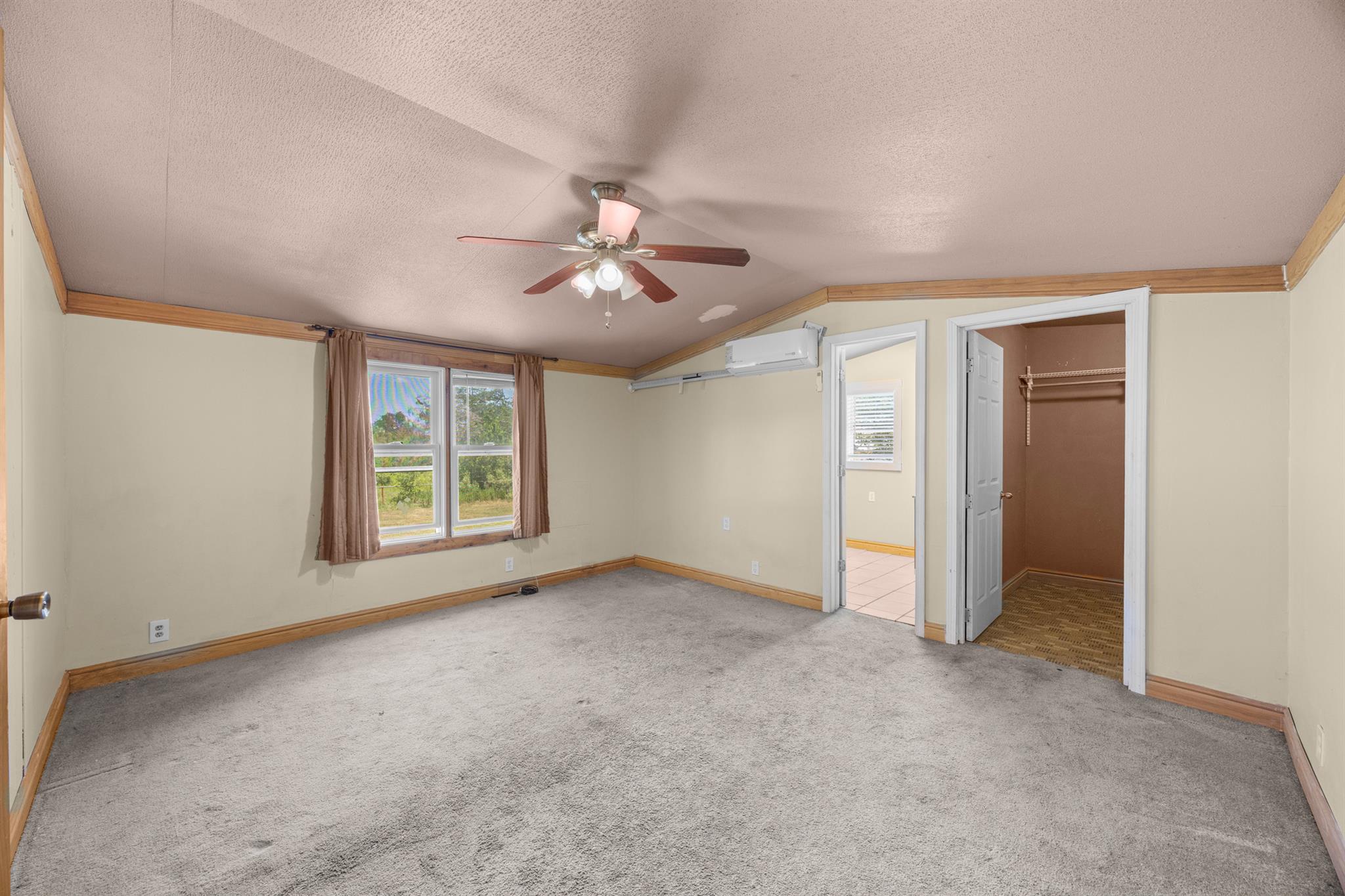 147 Community Center Rd, Rosanky, TX 78953