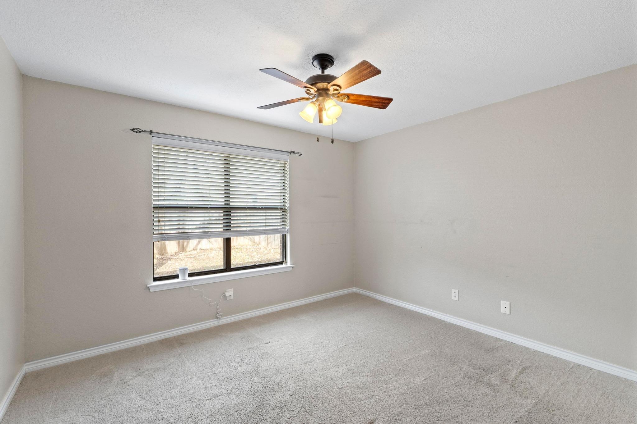 1720 Zimmerman Ln, Round Rock, TX 78681