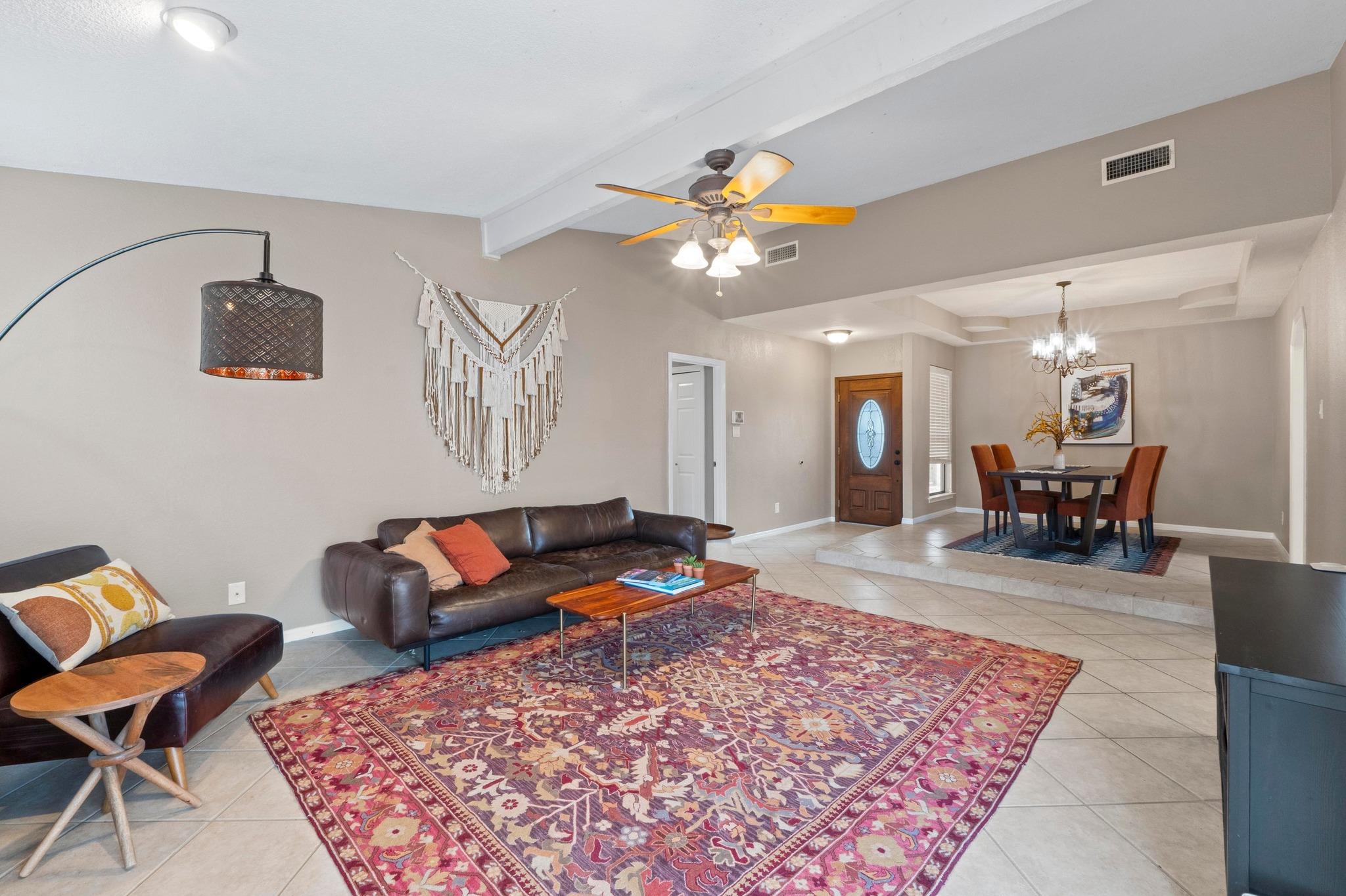 1720 Zimmerman Ln, Round Rock, TX 78681