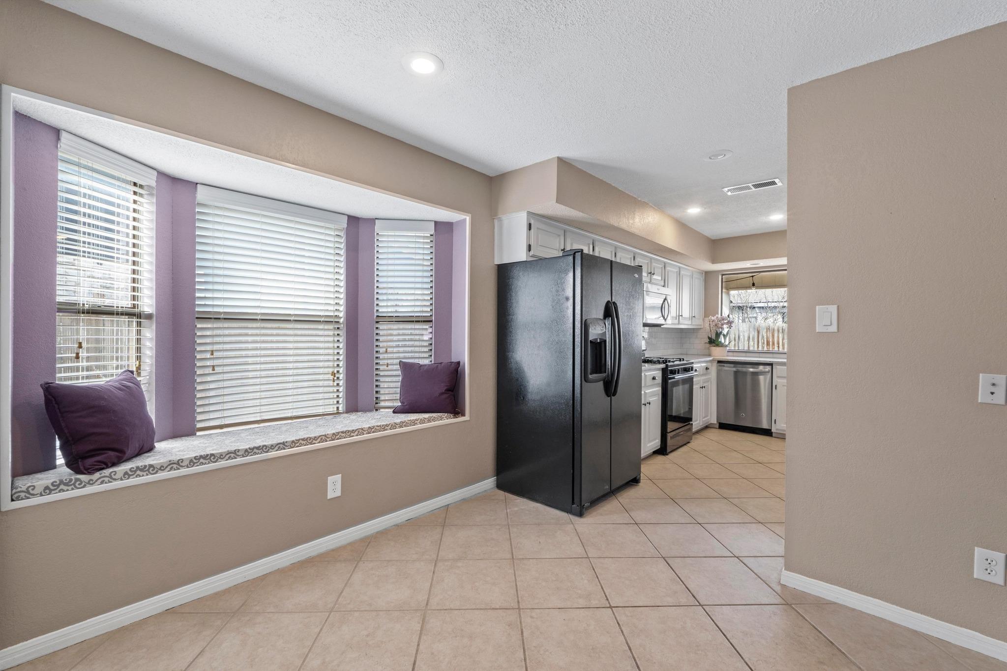 1720 Zimmerman Ln, Round Rock, TX 78681