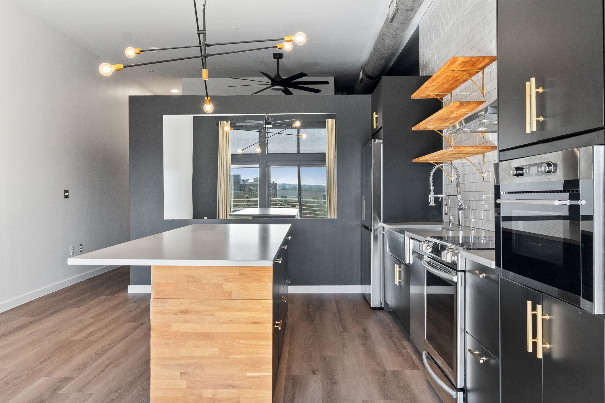 2124 E 6th St # 418, Austin, TX 78702