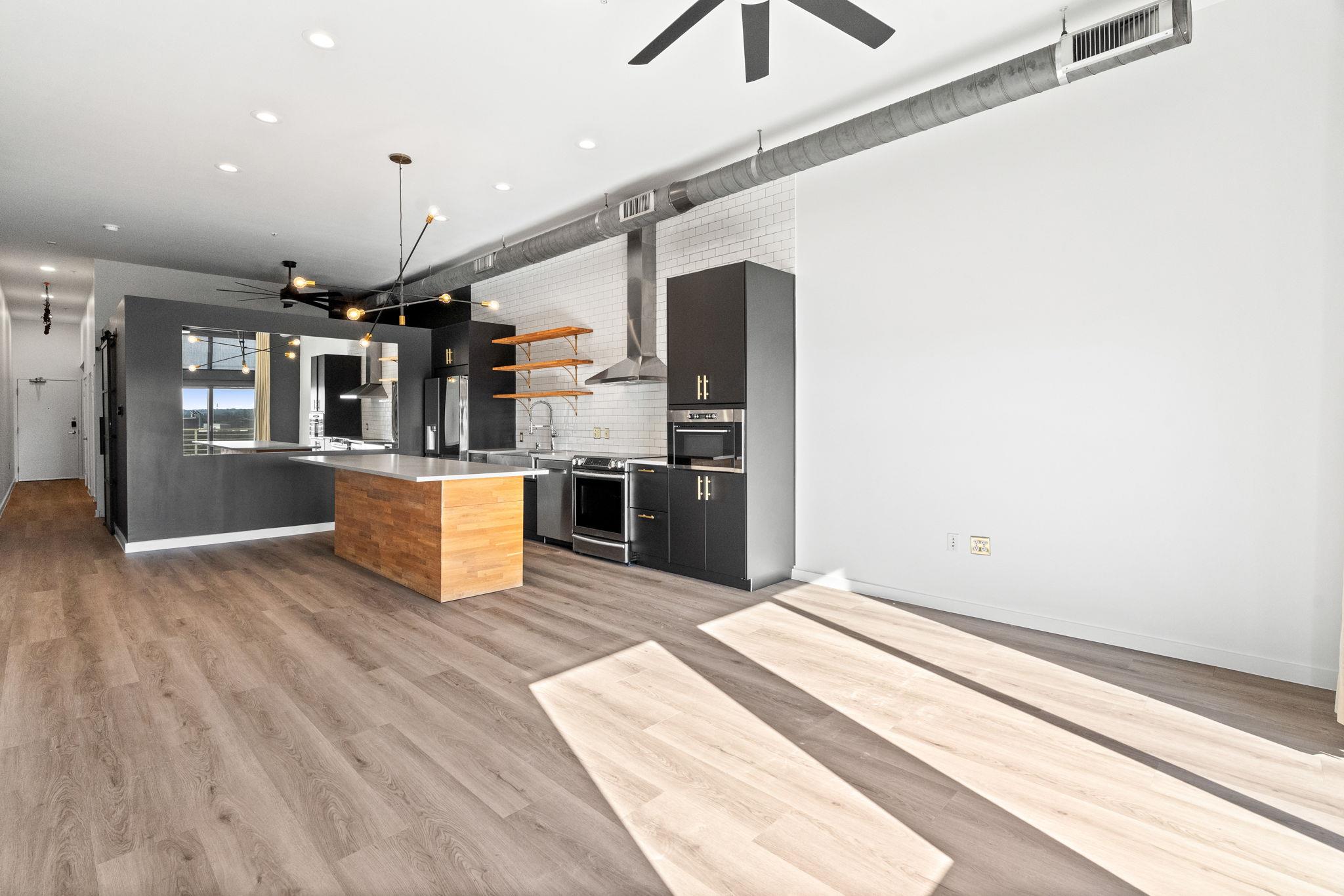 2124 E 6th St # 418, Austin, TX 78702