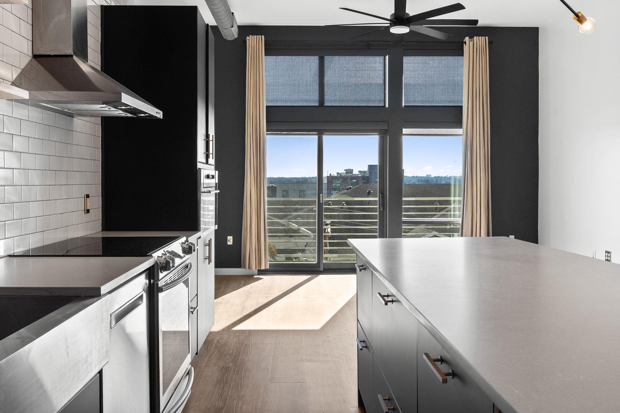 2124 E 6th St # 418, Austin, TX 78702