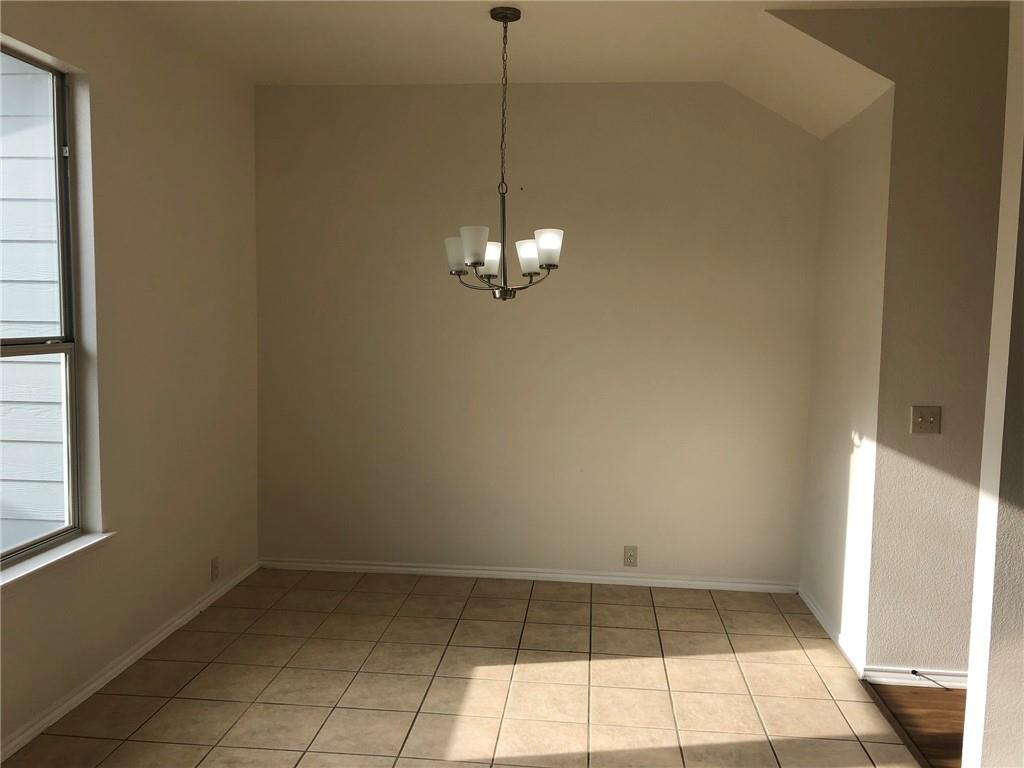 165 Michaelis # B, Kyle, TX 78640