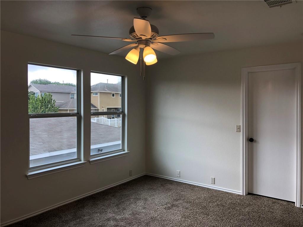 165 Michaelis # B, Kyle, TX 78640