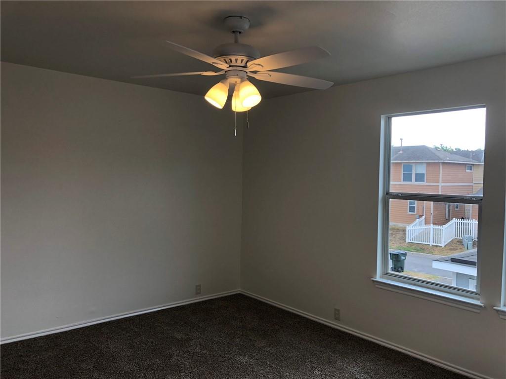 165 Michaelis # B, Kyle, TX 78640