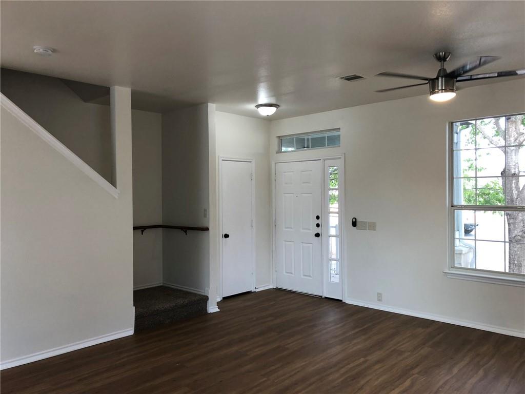 165 Michaelis # B, Kyle, TX 78640