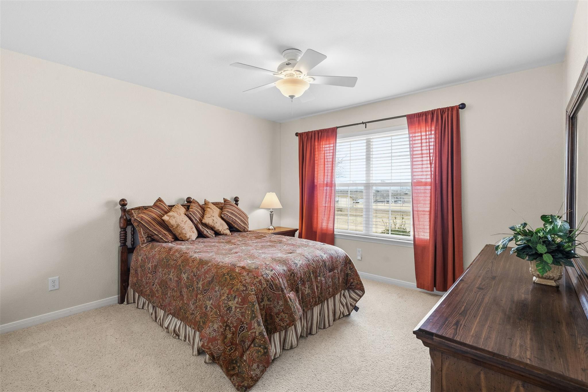 420 Rundberg Dr, Jarrell, TX 76537