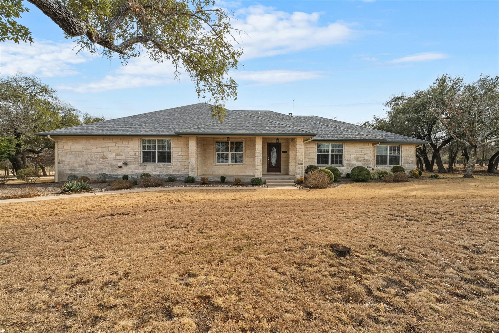 420 Rundberg Dr, Jarrell, TX 76537