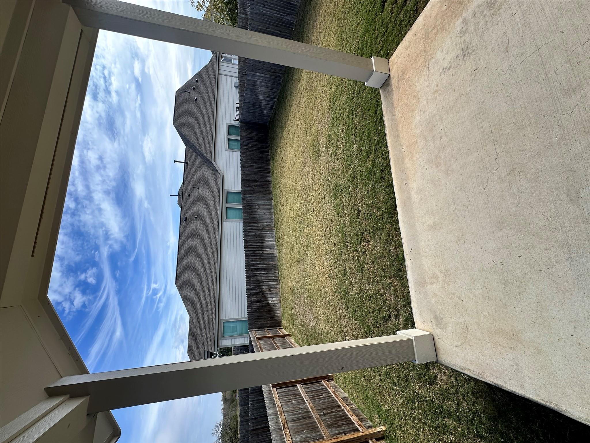 421 Mira Mesa Dr, Liberty Hill, TX 78642