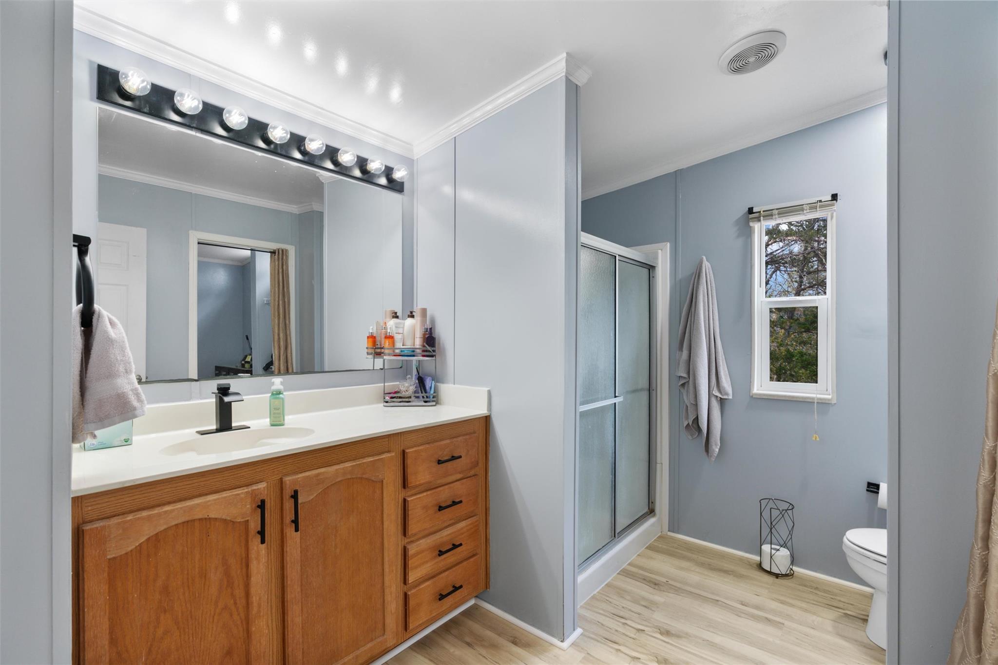 243 Texas Oak Dr, Cedar Creek, TX 78612