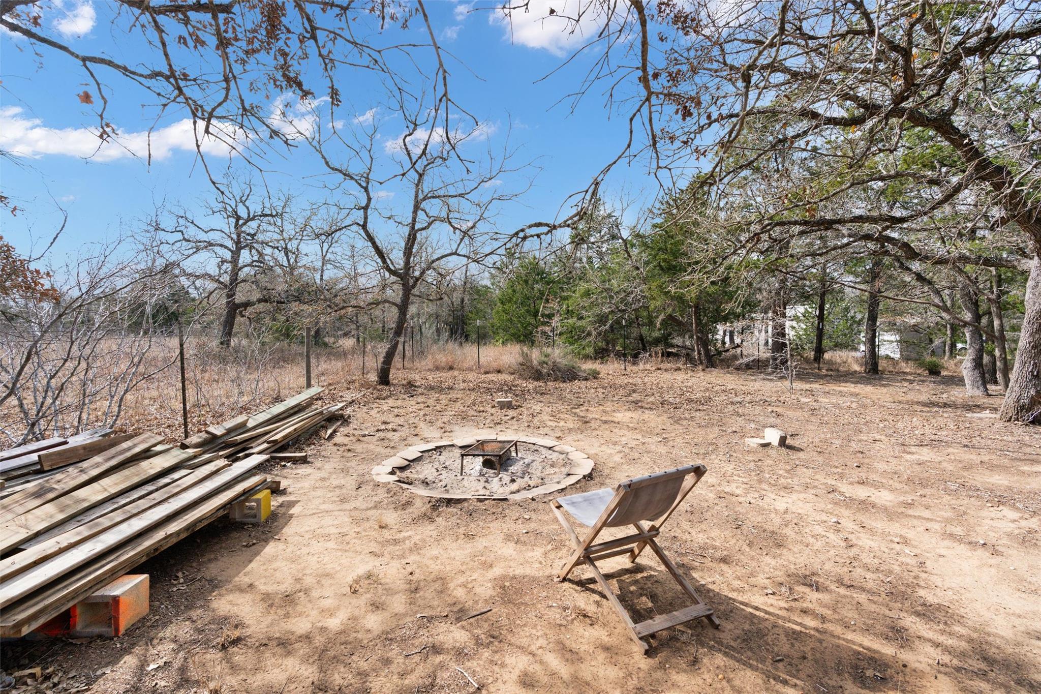 243 Texas Oak Dr, Cedar Creek, TX 78612