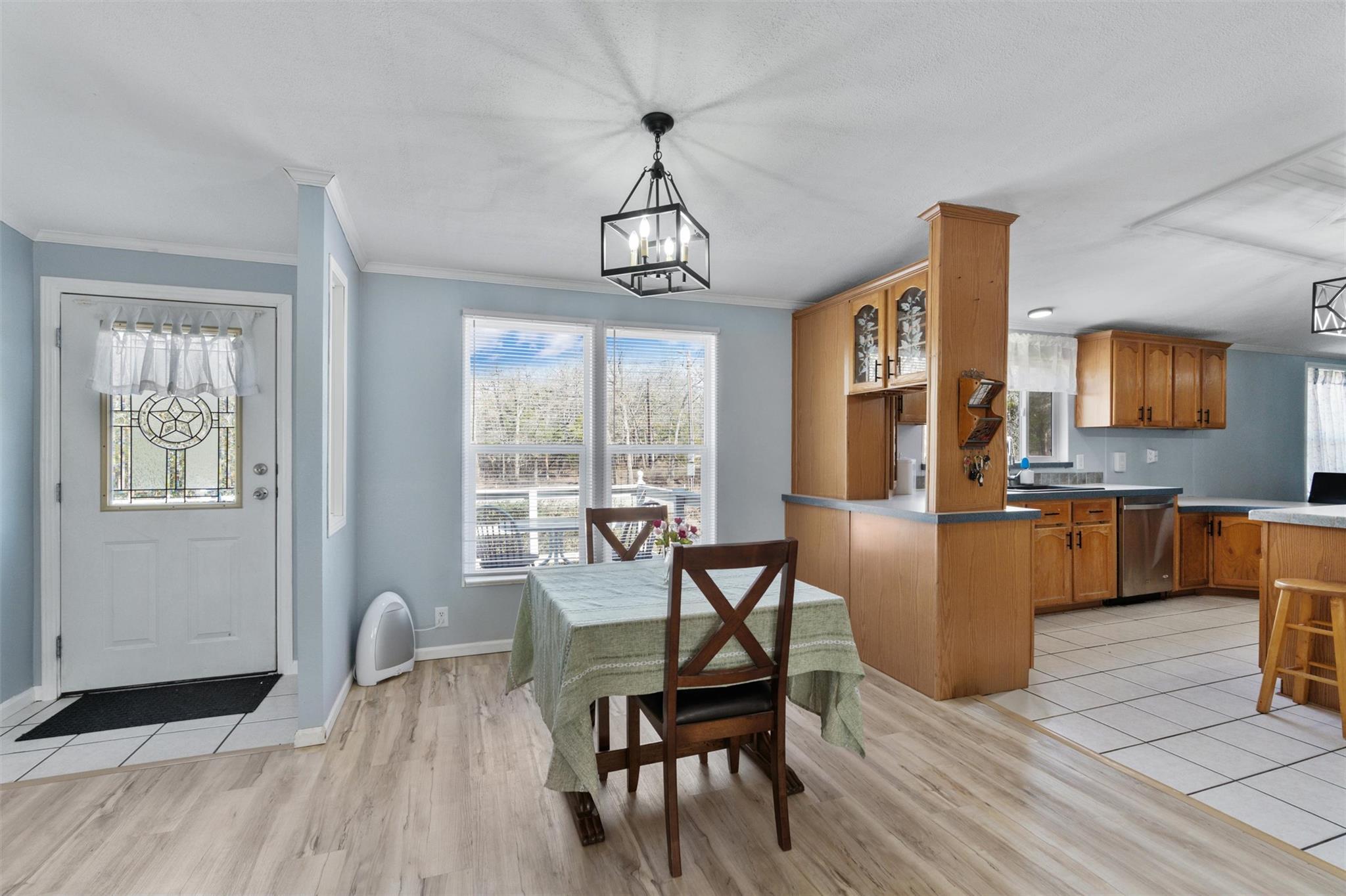 243 Texas Oak Dr, Cedar Creek, TX 78612