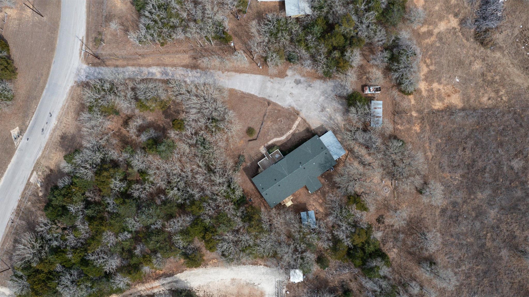 243 Texas Oak Dr, Cedar Creek, TX 78612