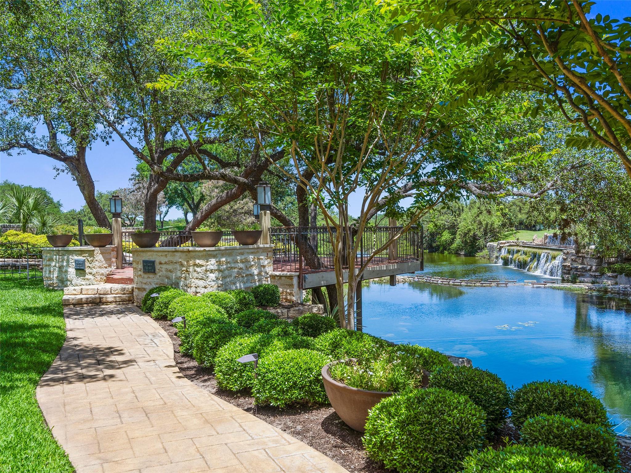 1000 The Cape Rd # 36, Horseshoe Bay, TX 78657