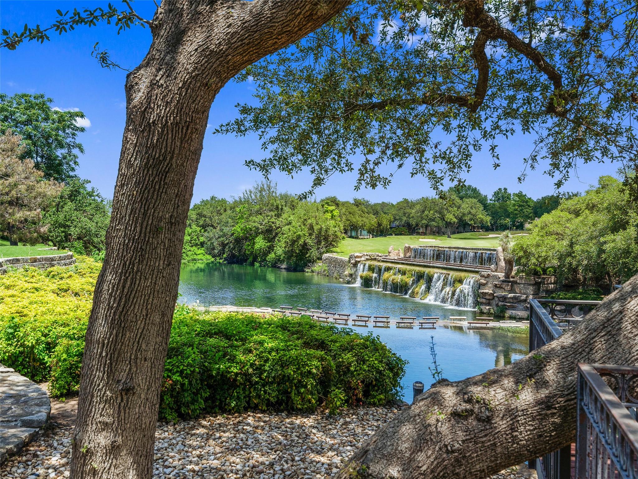 1000 The Cape Rd # 36, Horseshoe Bay, TX 78657