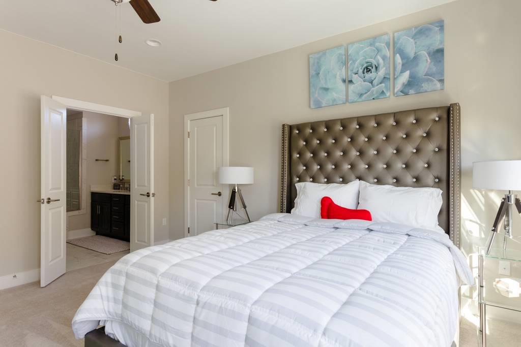 807 E 16th St # A, Austin, TX 78702