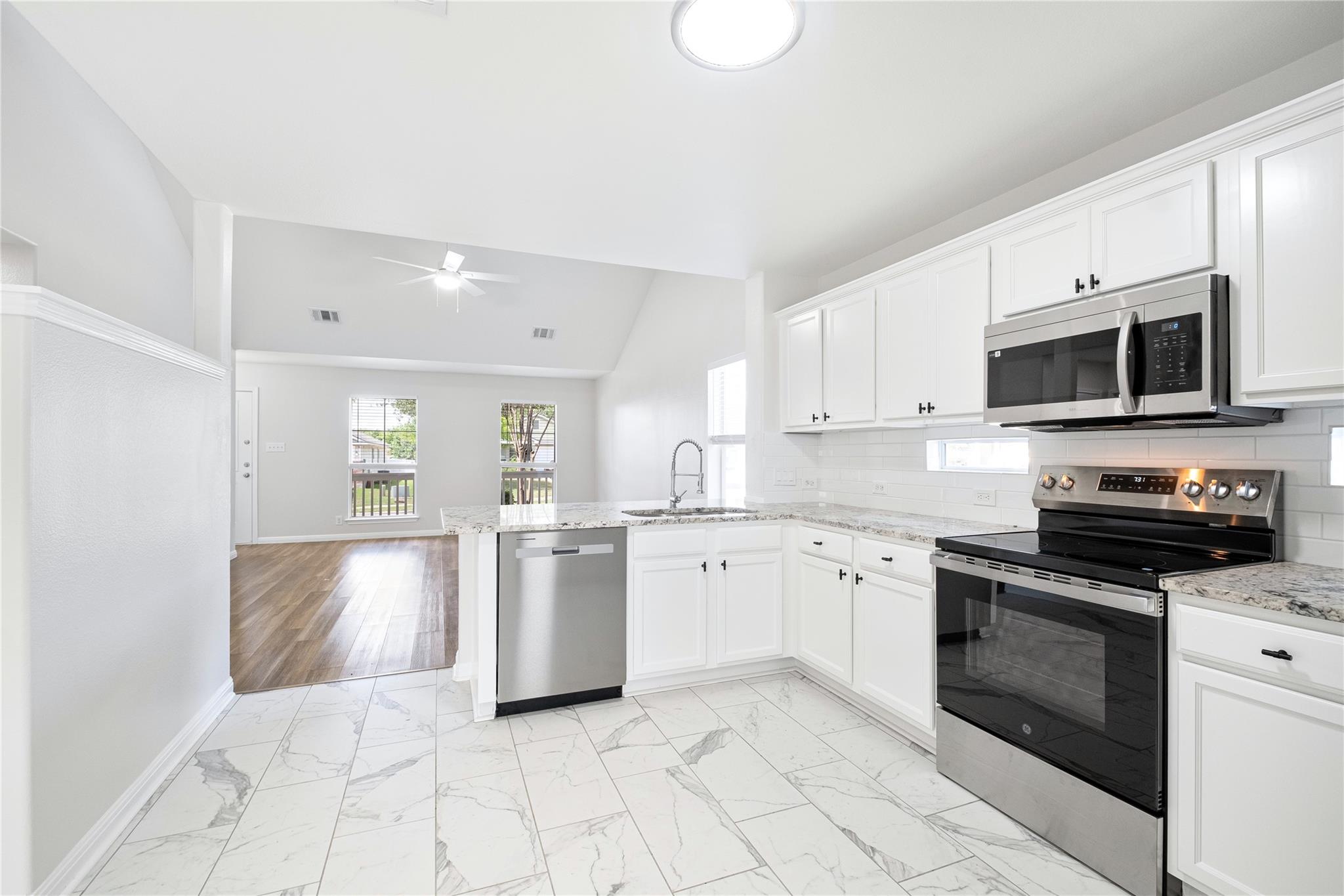 1400 Portchester Castle Path, Pflugerville, TX 78660