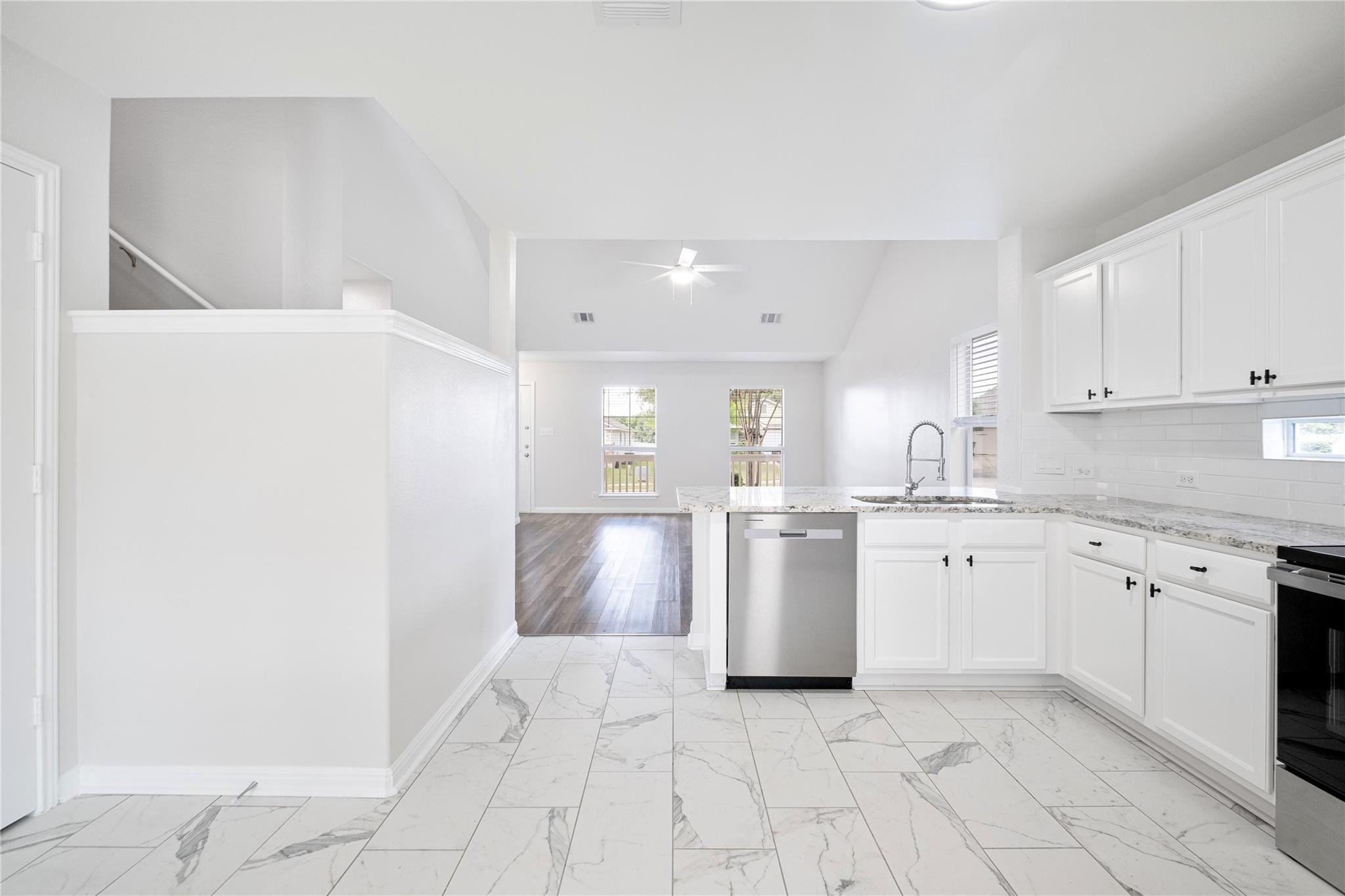 1400 Portchester Castle Path, Pflugerville, TX 78660