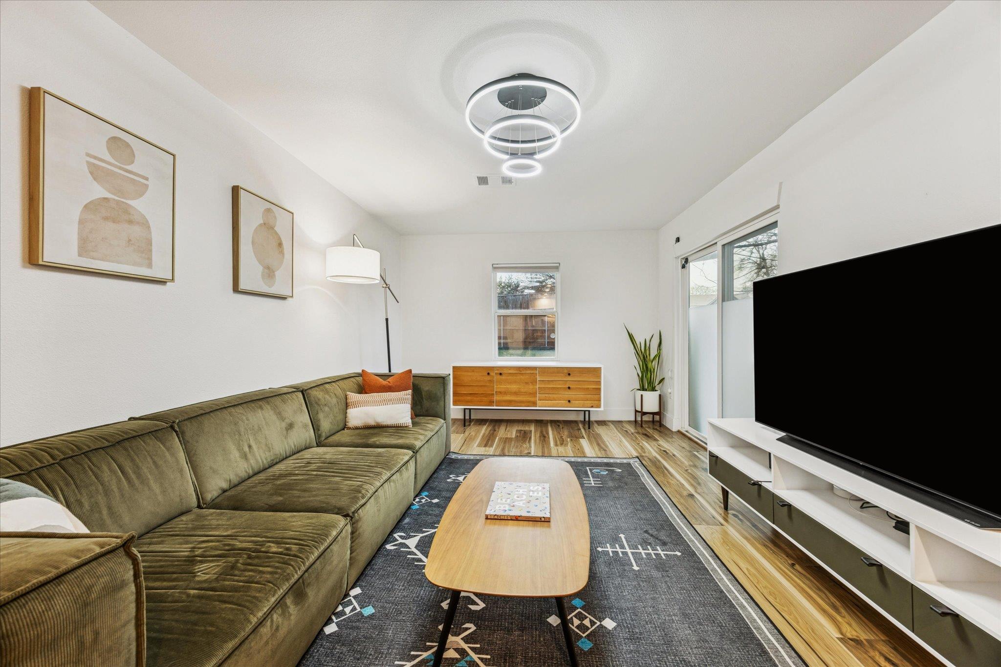 8708 Brookfield Dr, Austin, TX 78758