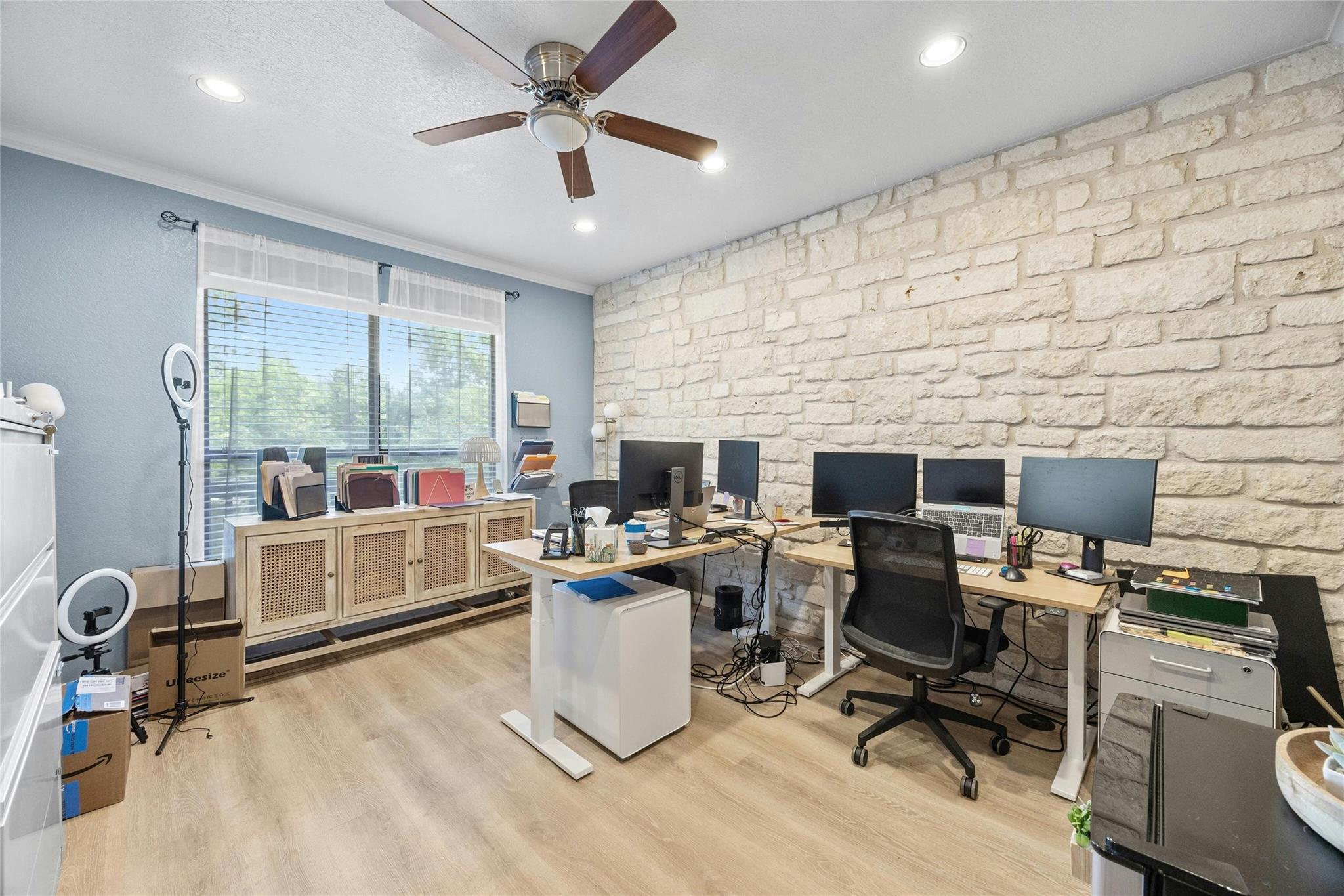 4131 Spicewood Springs Rd # I7, Austin, TX 78759