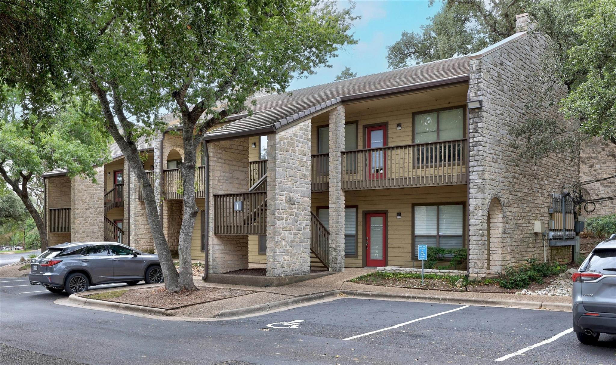 4131 Spicewood Springs Rd # I7, Austin, TX 78759