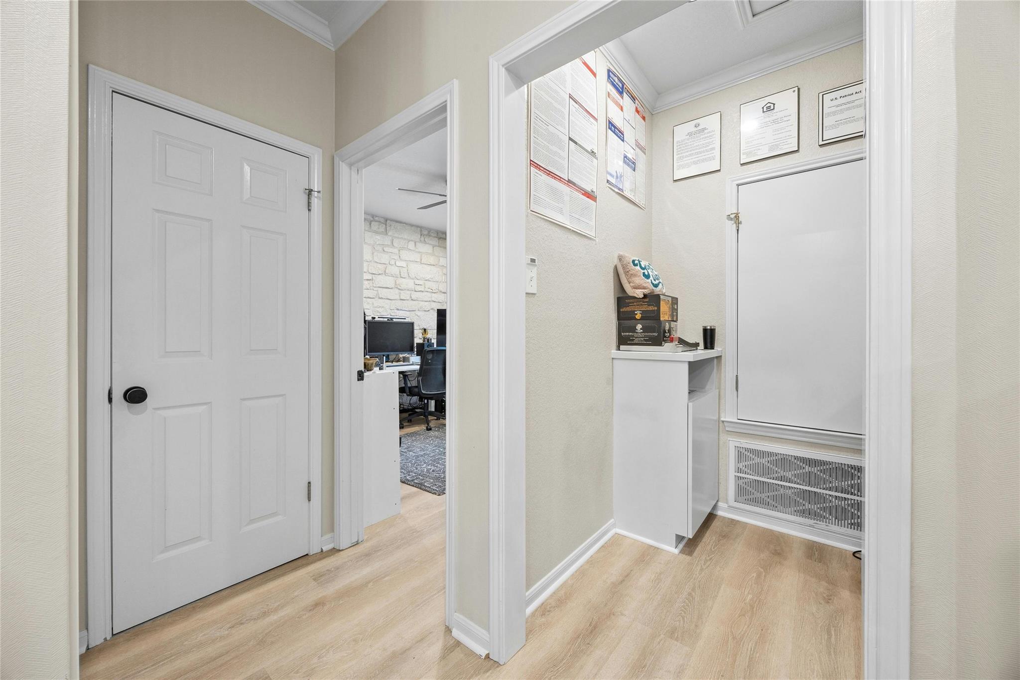 4131 Spicewood Springs Rd # I7, Austin, TX 78759