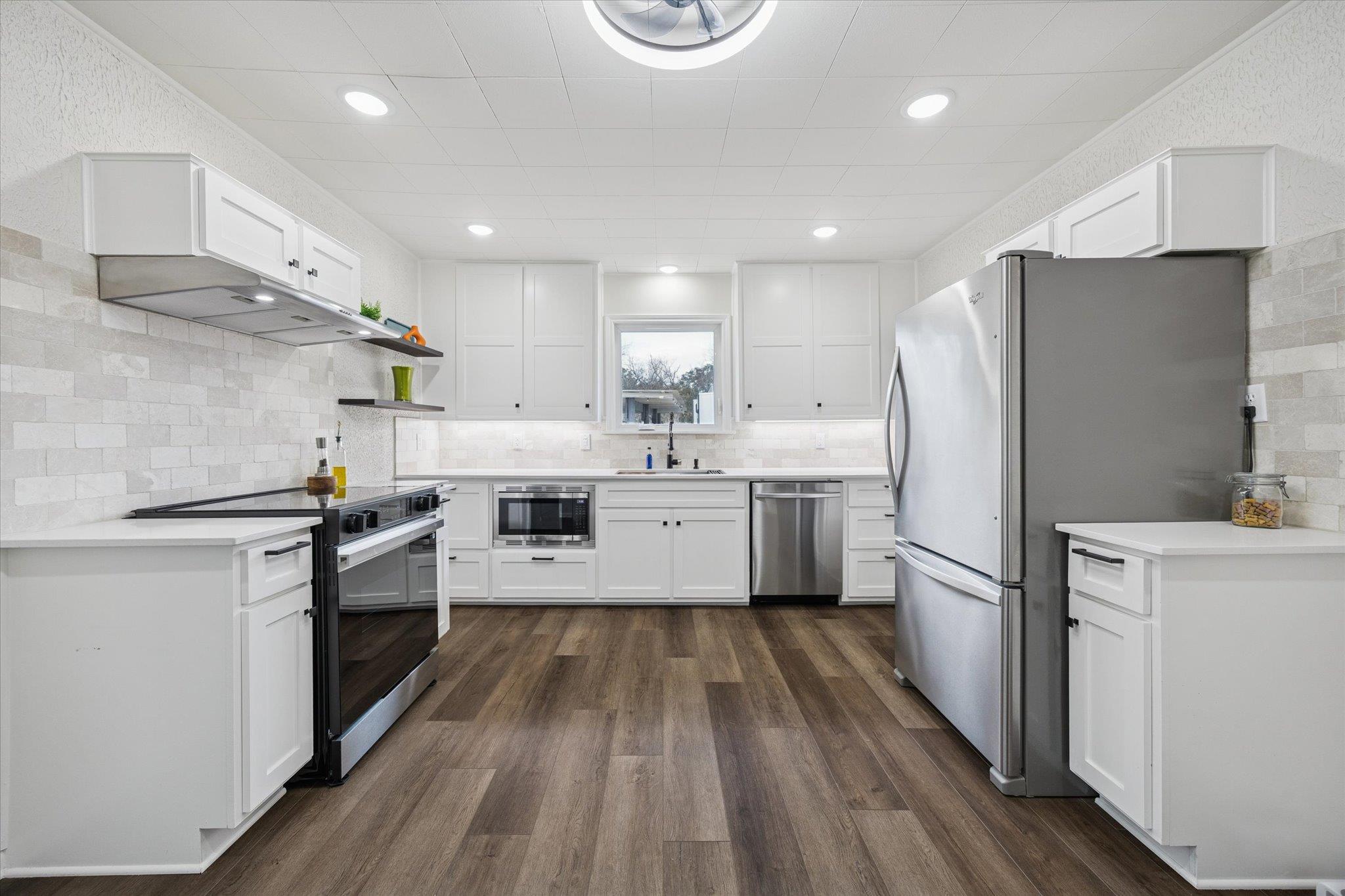 210 Fallwell St, Liberty Hill, TX 78642