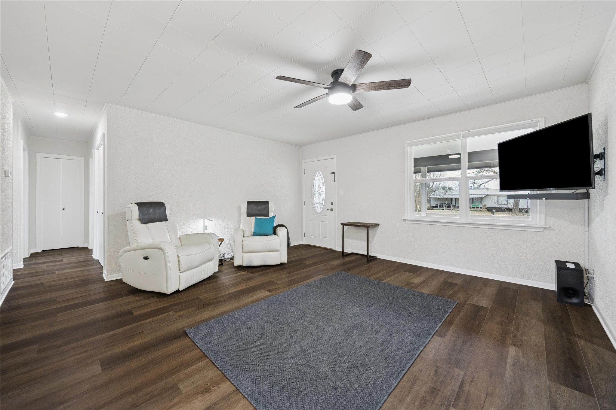 210 Fallwell St, Liberty Hill, TX 78642