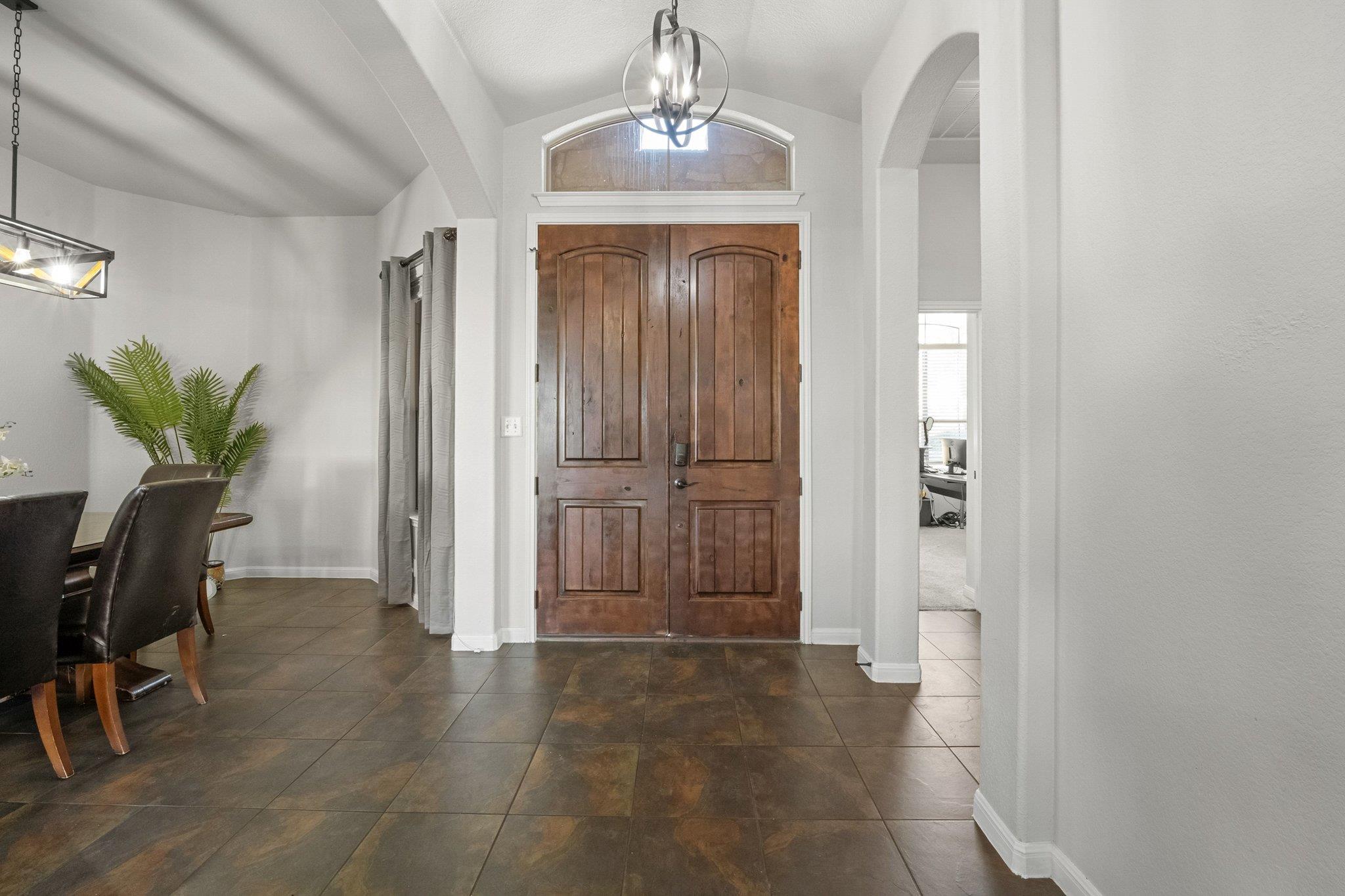 22112 Rock Wren Rd, Spicewood, TX 78669