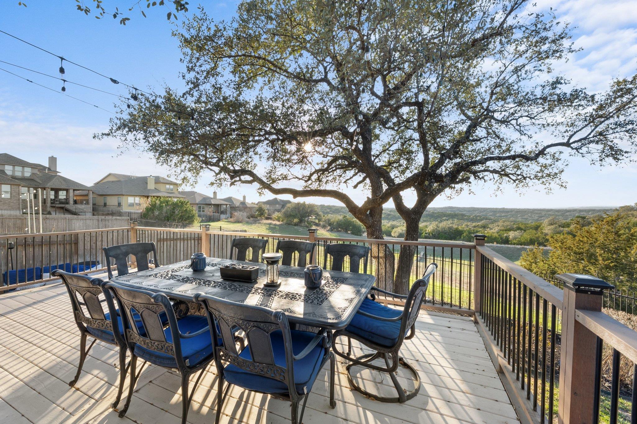 22112 Rock Wren Rd, Spicewood, TX 78669