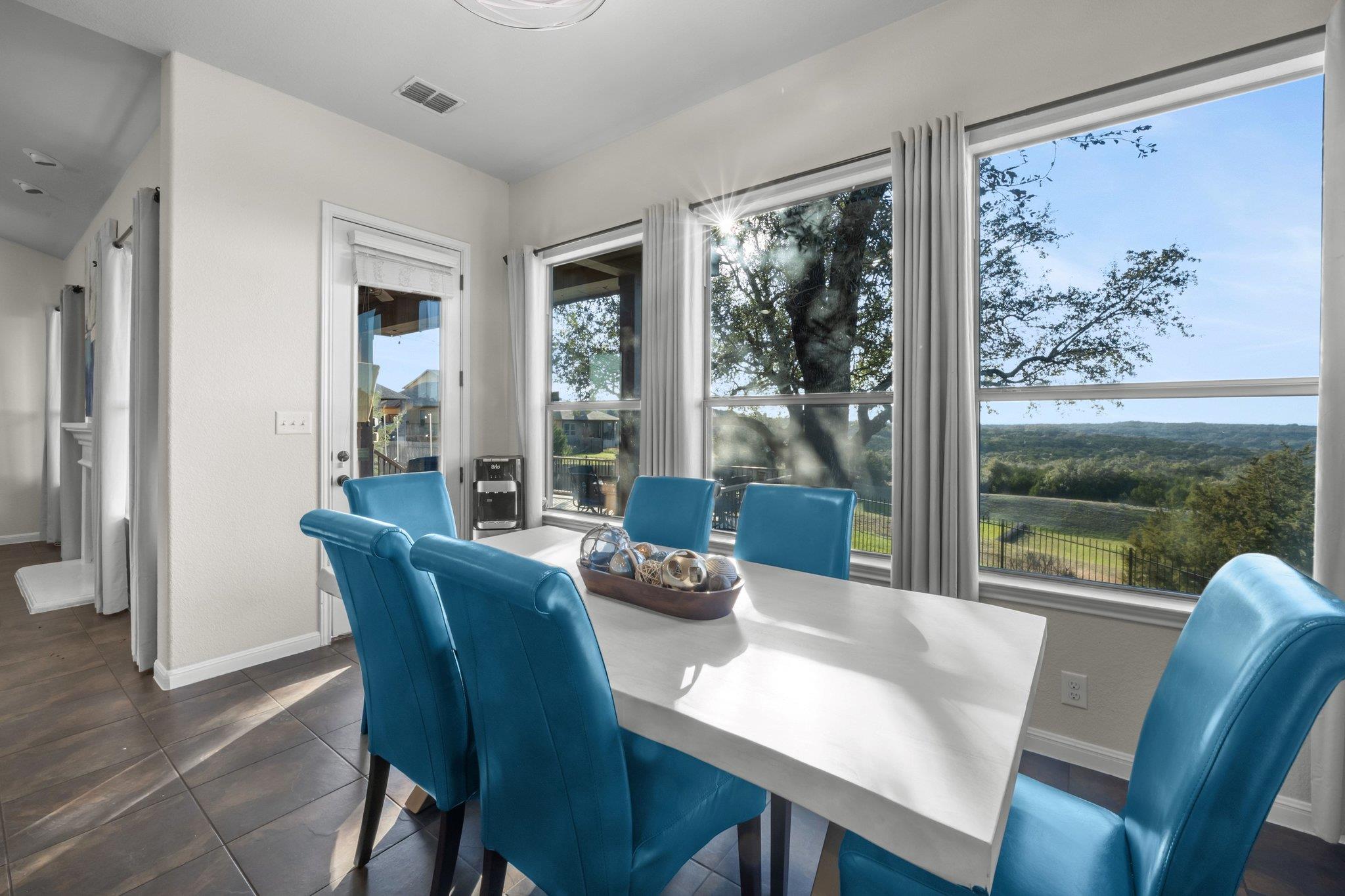 22112 Rock Wren Rd, Spicewood, TX 78669