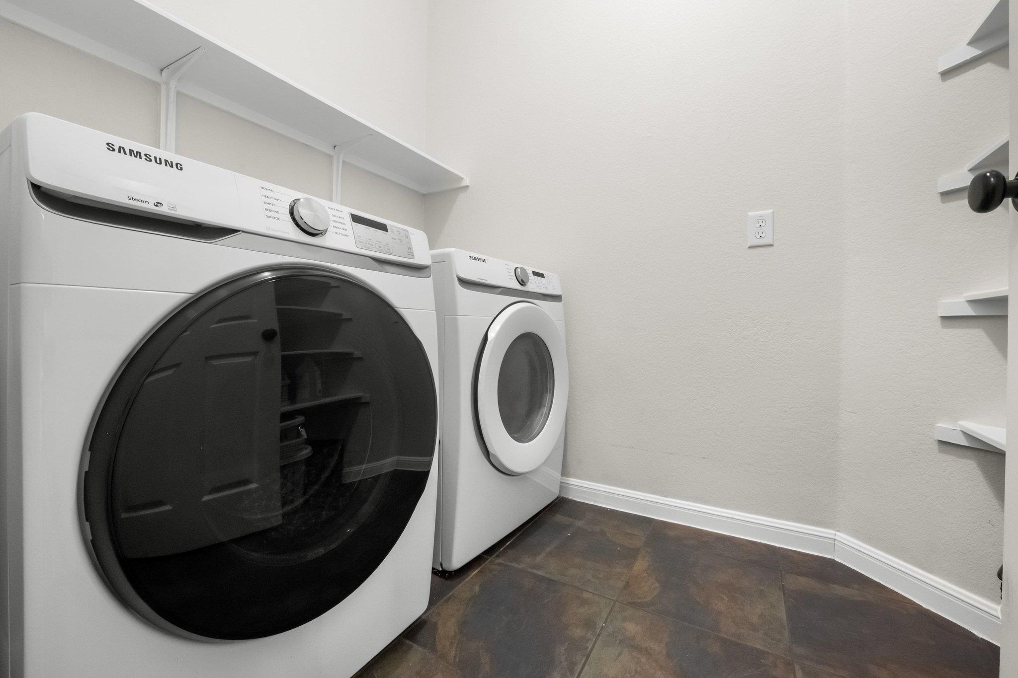 22112 Rock Wren Rd, Spicewood, TX 78669