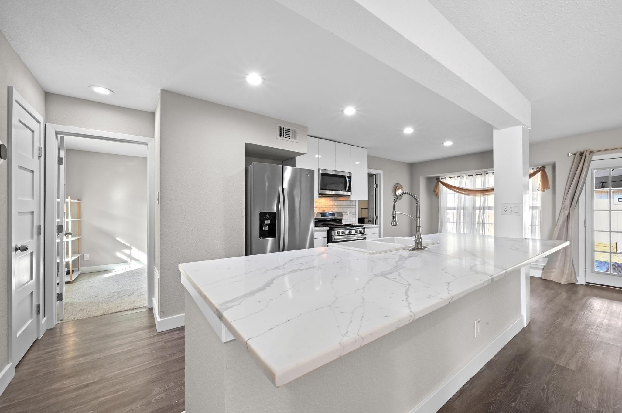 424 Baldridge Dr, Austin, TX 78748