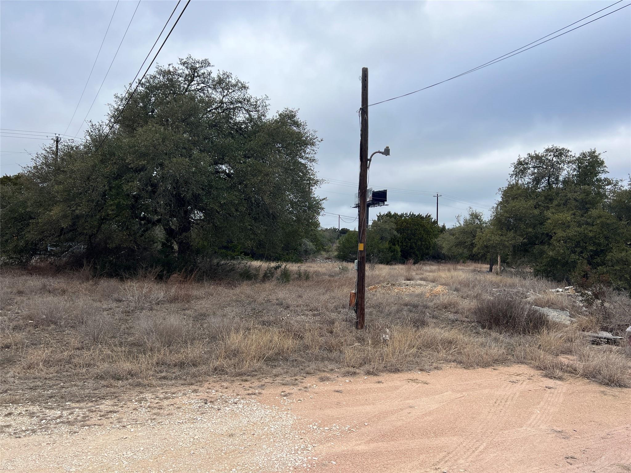 4 Anglin Ln, Austin, TX 78737