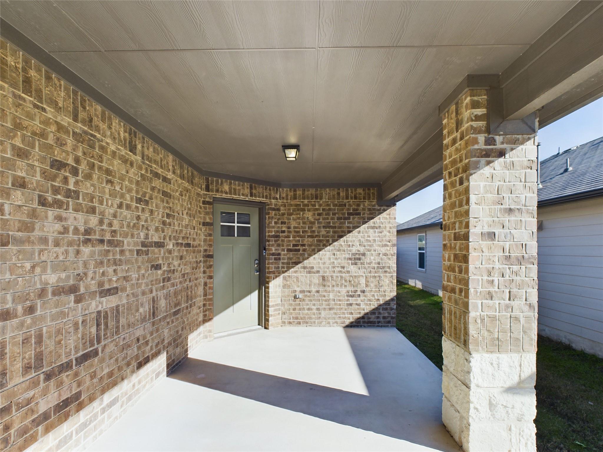 114 Cranbrook Ln, Hutto, TX 78634