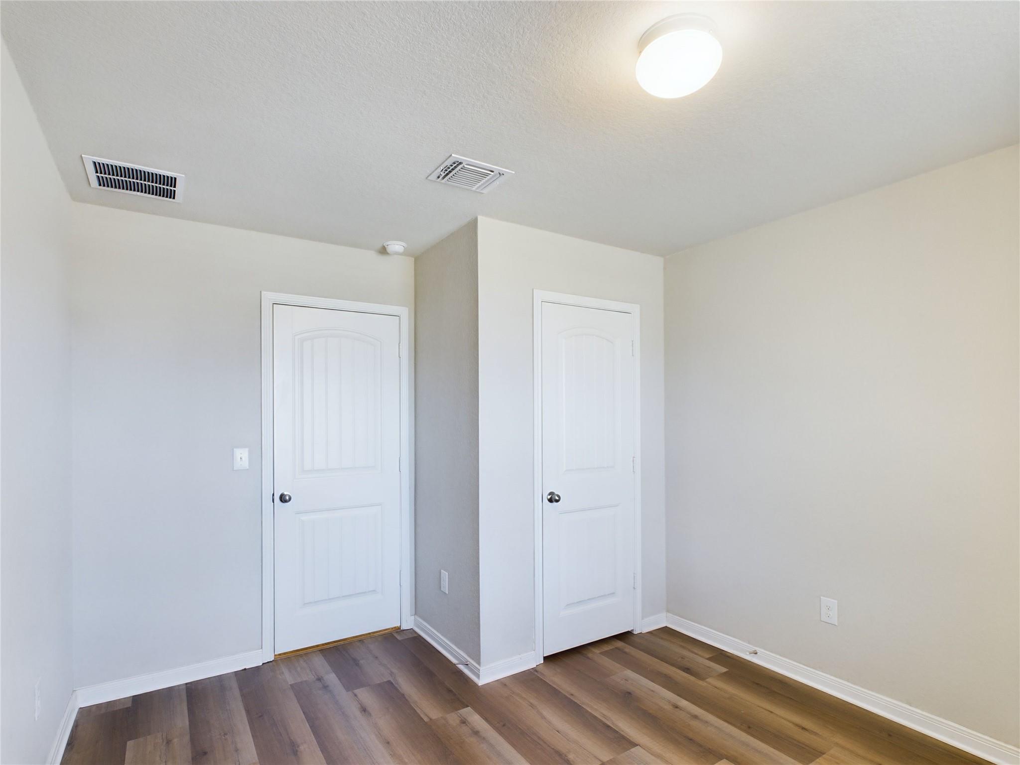 114 Cranbrook Ln, Hutto, TX 78634