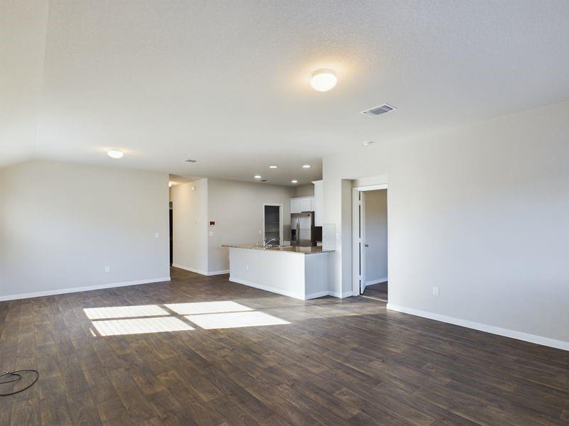 114 Cranbrook Ln, Hutto, TX 78634