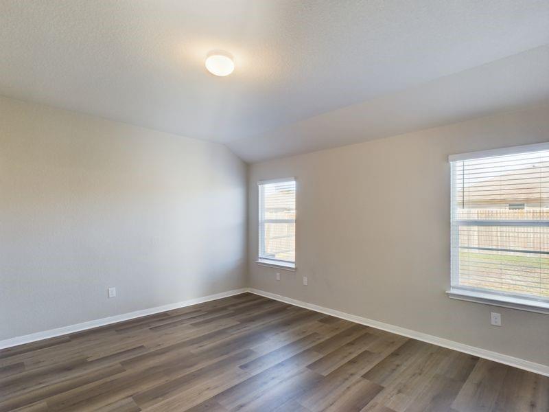 114 Cranbrook Ln, Hutto, TX 78634