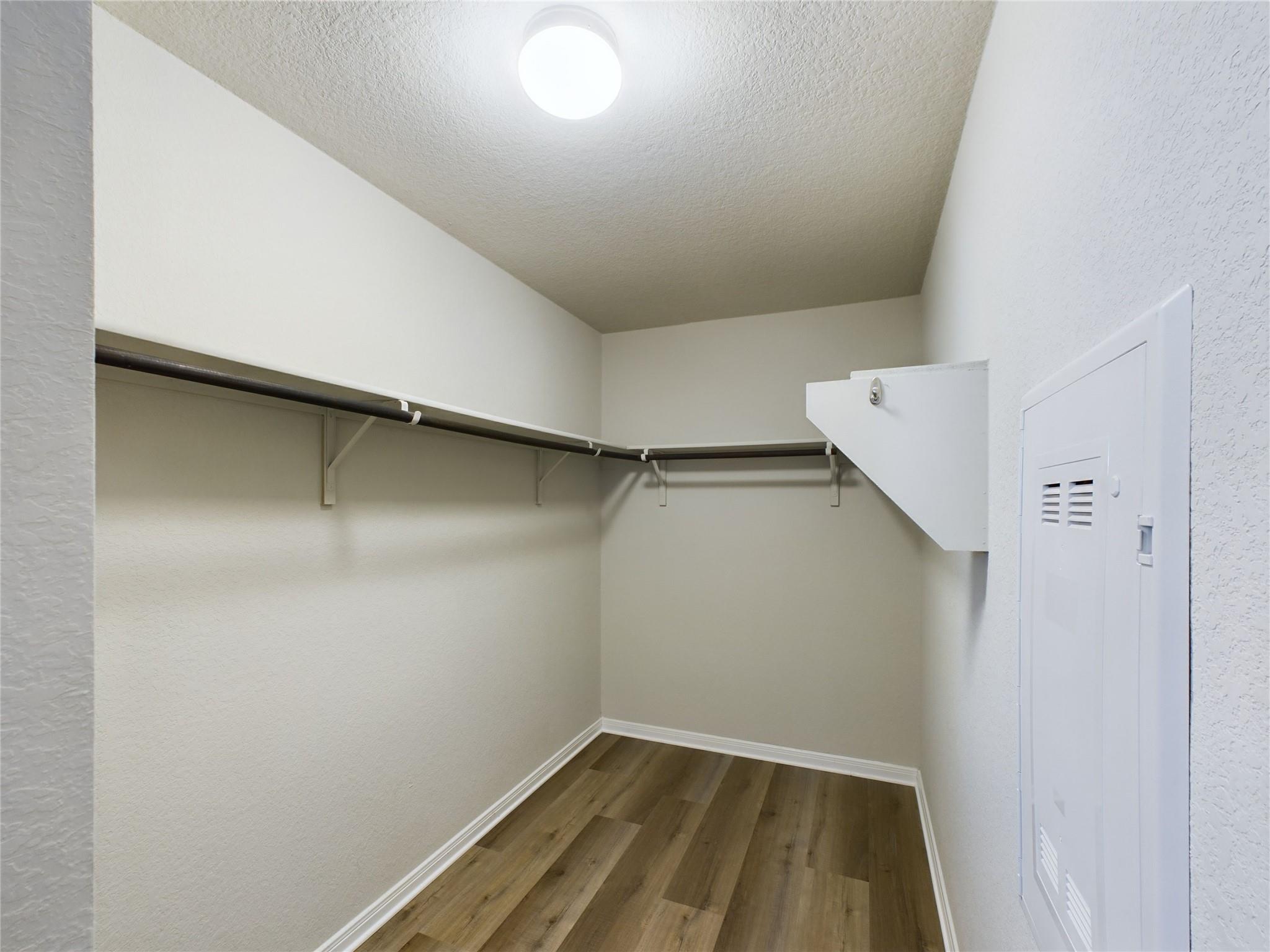 114 Cranbrook Ln, Hutto, TX 78634