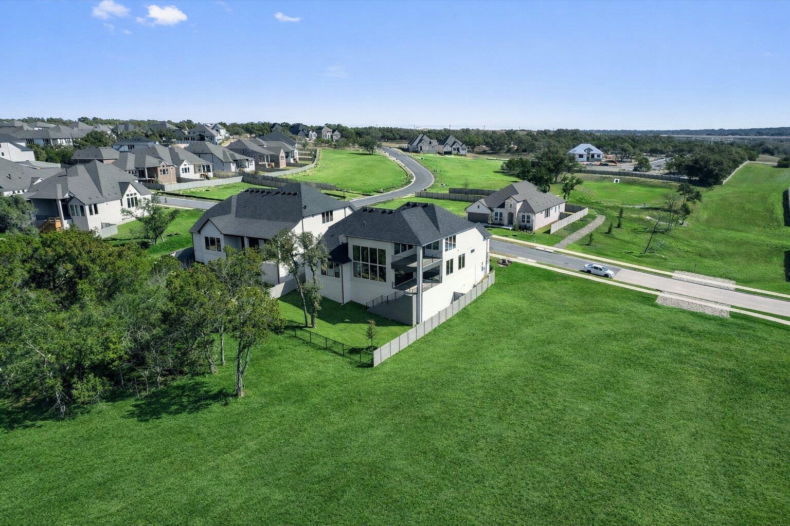 2004 Crimson Sunset Cv, Georgetown, TX 78628