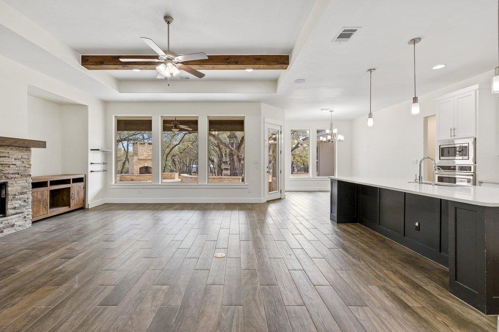 137 Chickasaw Plum Dr, Leander, TX 78641