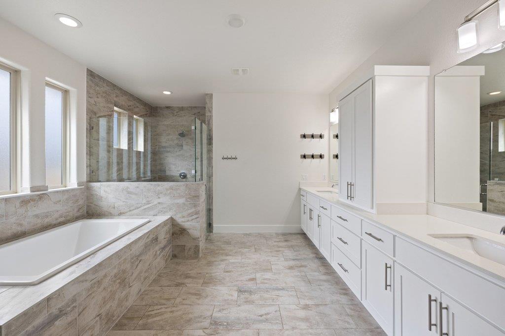 137 Chickasaw Plum Dr, Leander, TX 78641